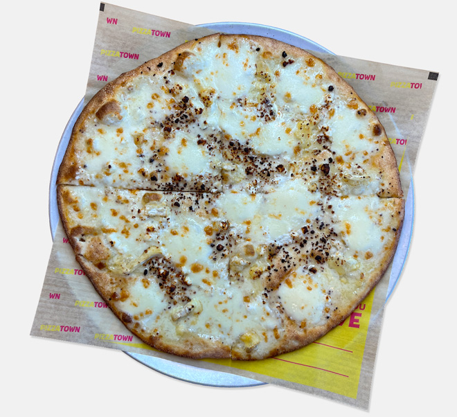 Pizza Town Manoush Jebneh